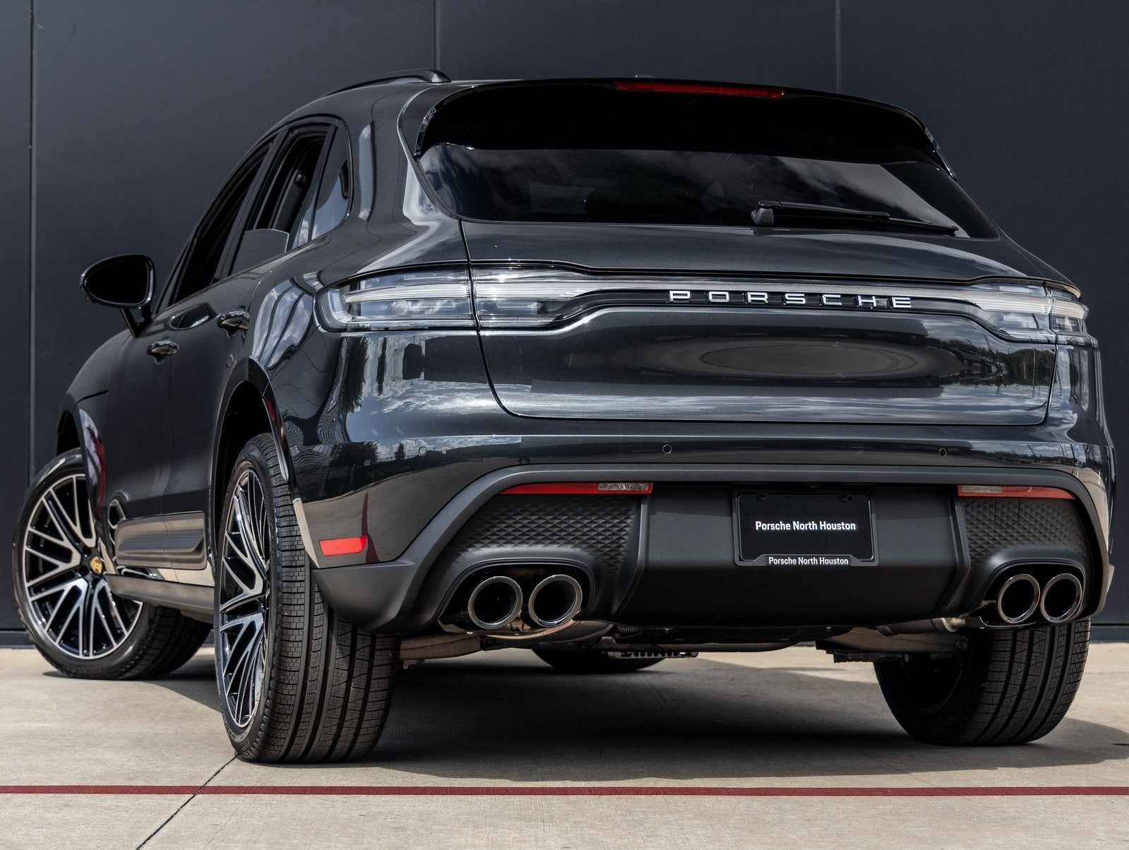 2026 Porsche Macan Macan