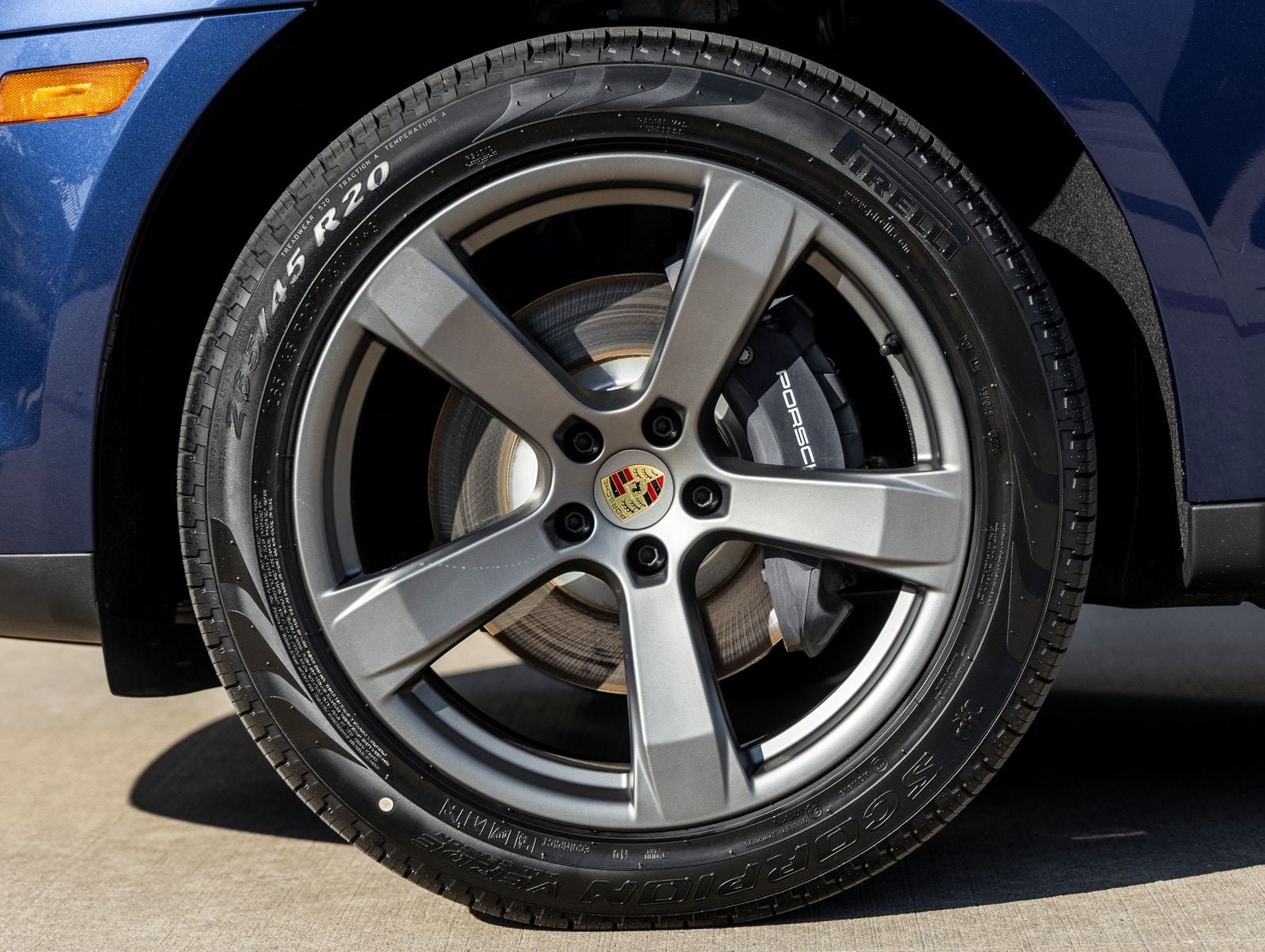 2026 Porsche Macan Base