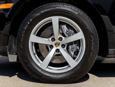 2021 Porsche Macan Macan