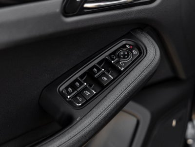 2021 Porsche Macan Macan