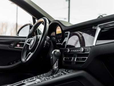 2021 Porsche Macan Macan