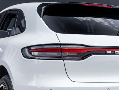 2023 Porsche Macan Macan (MY23)