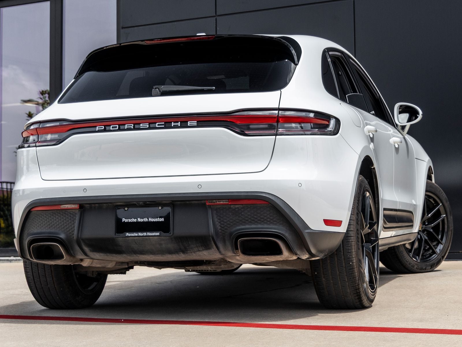 2023 Porsche Macan Macan (MY23)
