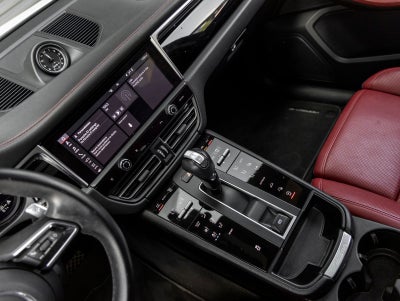 2023 Porsche Macan Macan (MY23)