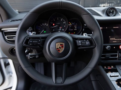 2026 Porsche Macan AWD