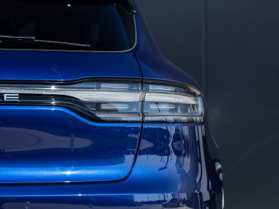 2026 Porsche Macan AWD