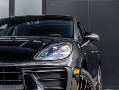 2026 Porsche Macan Macan