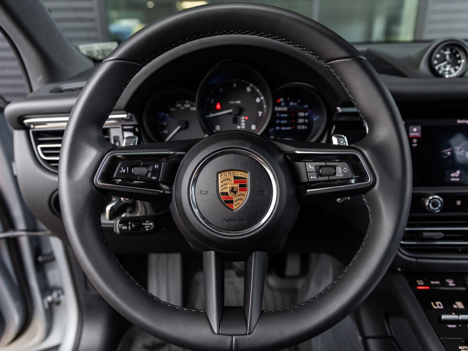 2026 Porsche Macan Macan