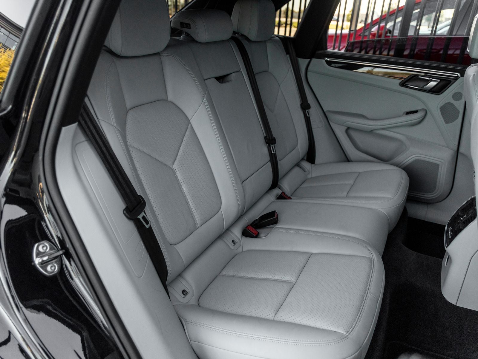 2023 Porsche Macan Macan (MY23)