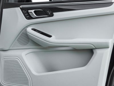 2023 Porsche Macan Macan (MY23)