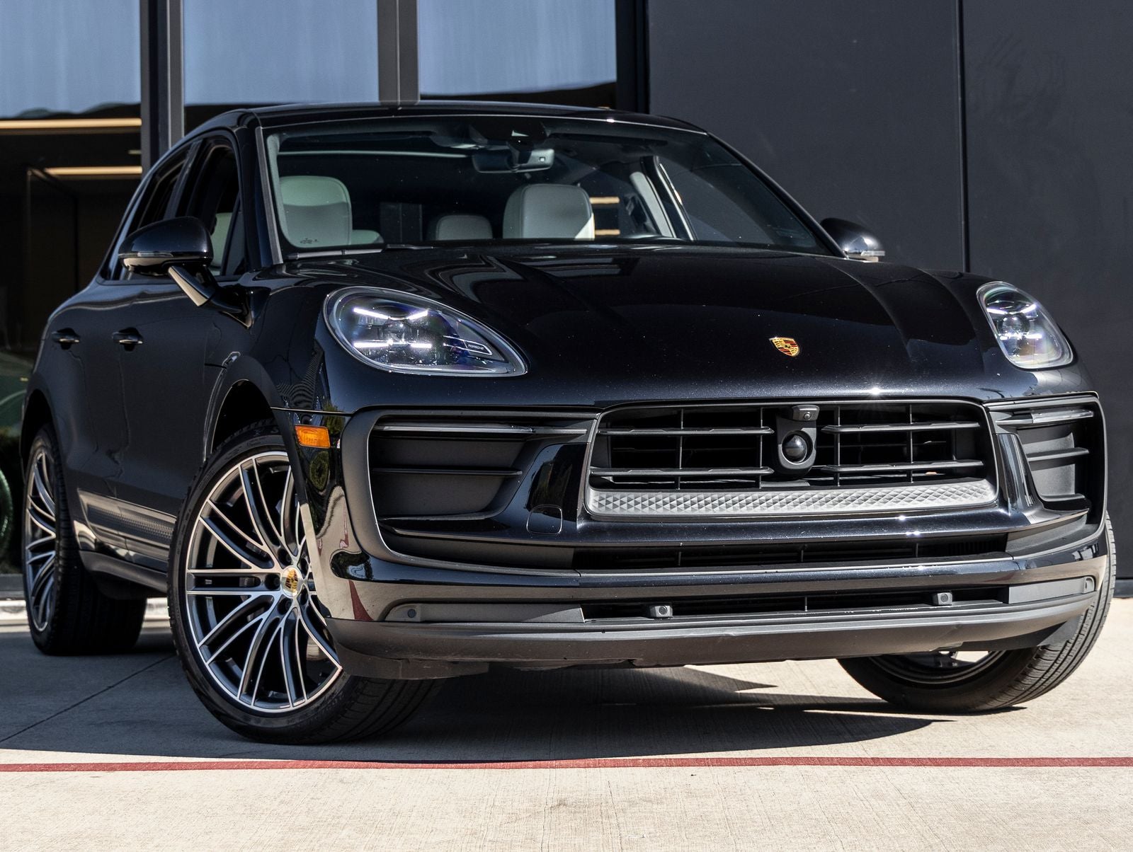 2023 Porsche Macan Macan (MY23)