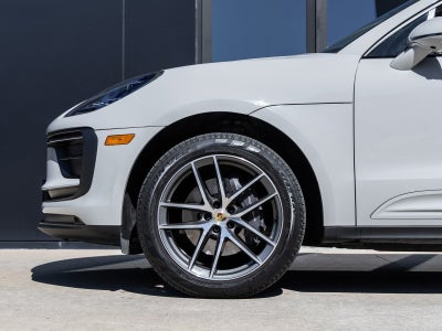2023 Porsche Macan Macan (MY23)