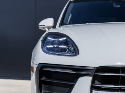 2023 Porsche Macan Macan (MY23)