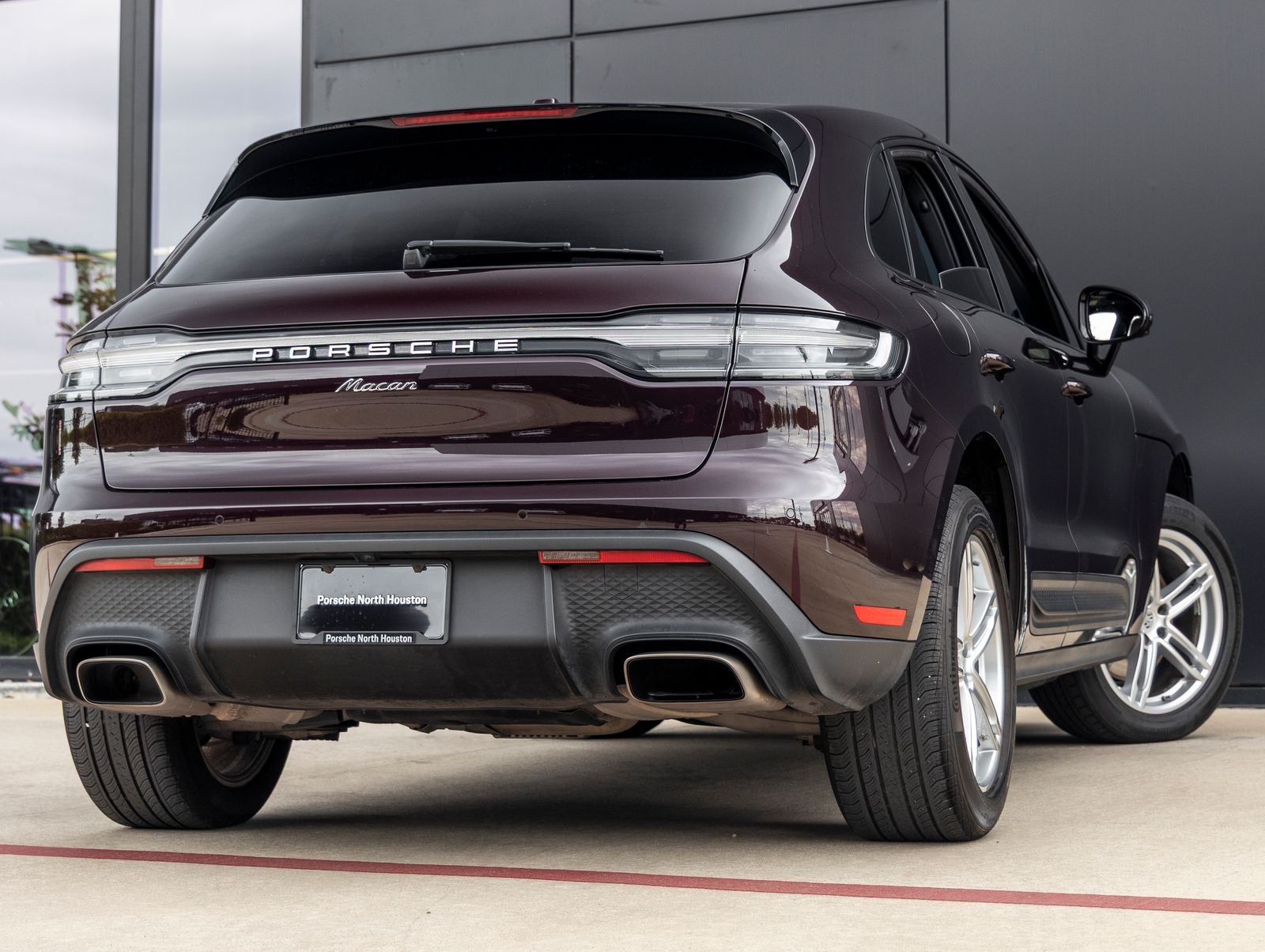 2024 Porsche Macan AWD