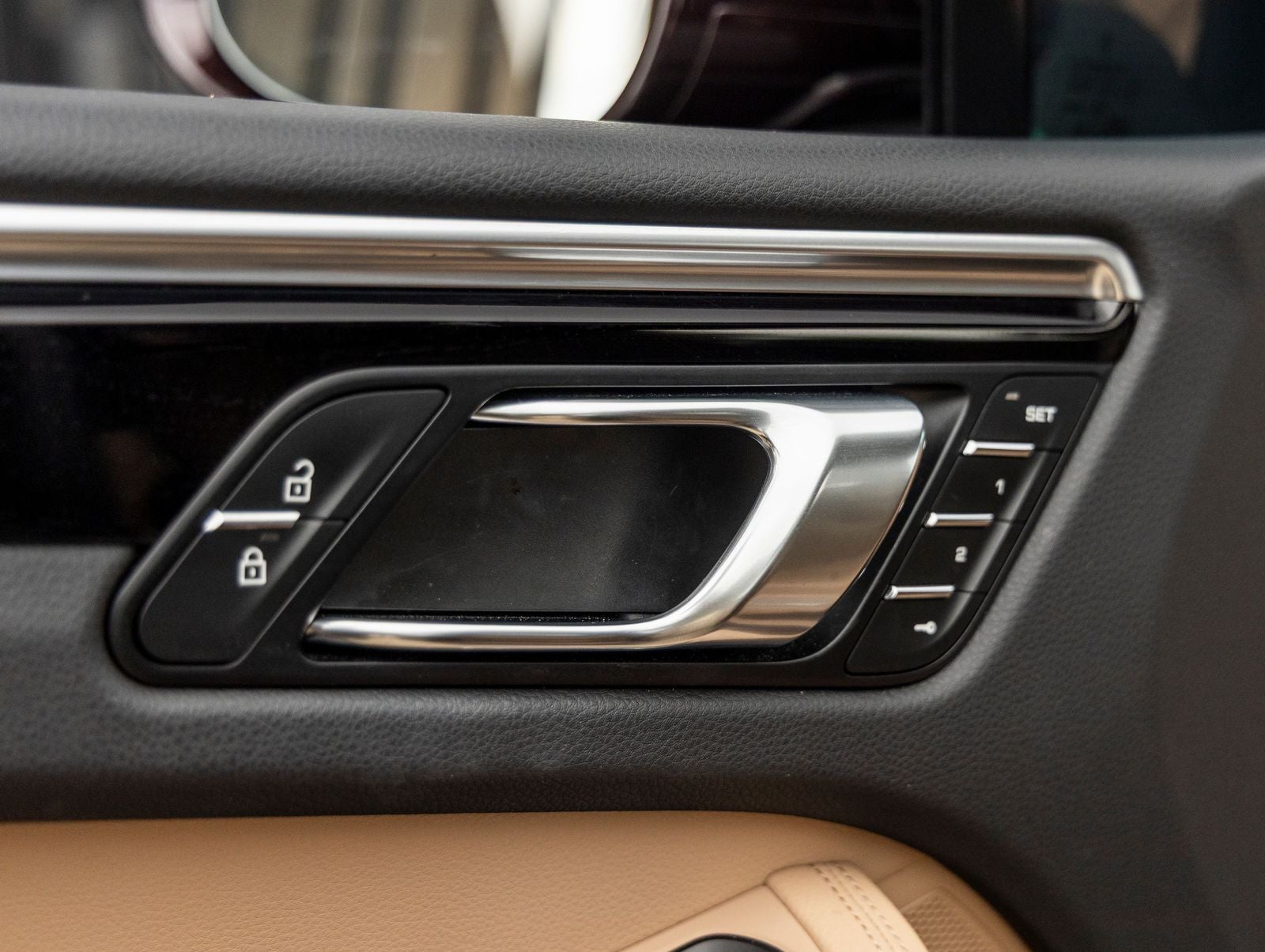 2024 Porsche Macan AWD