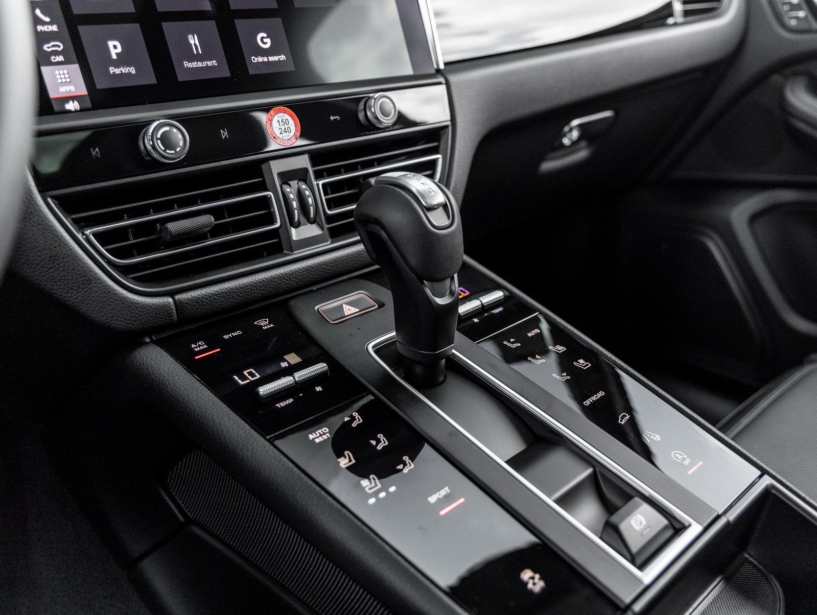 2025 Porsche Macan Macan