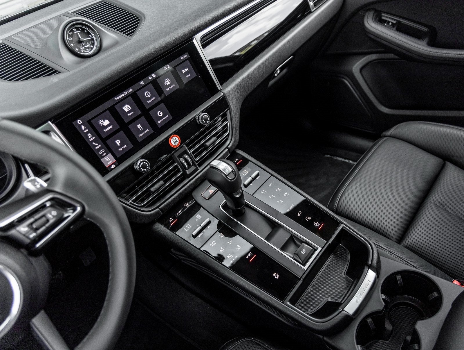 2025 Porsche Macan Macan