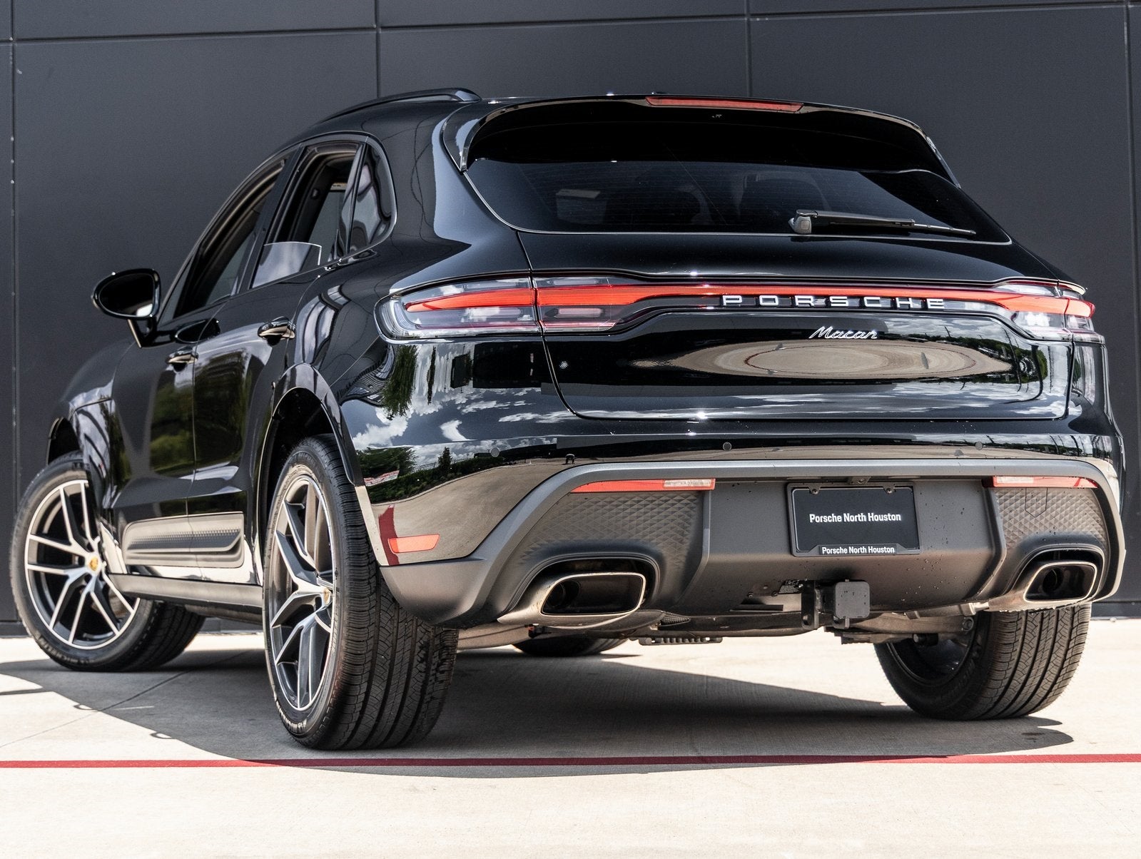 2025 Porsche Macan Macan