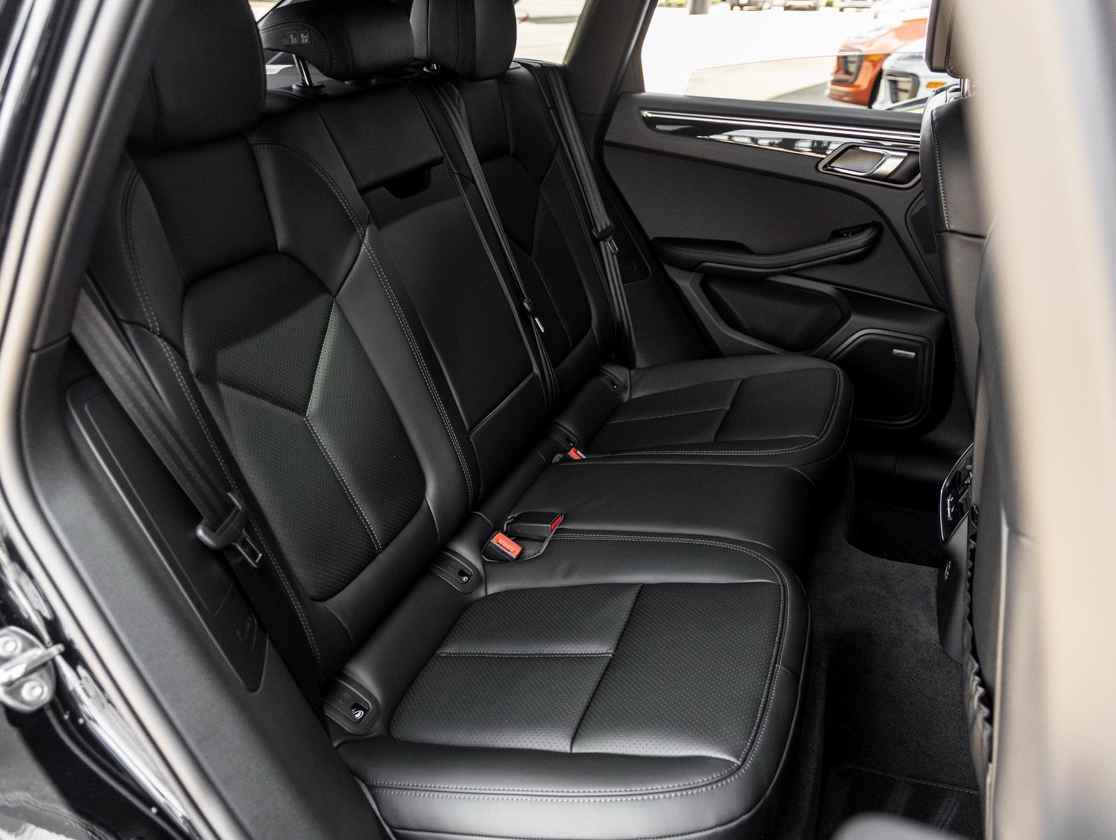 2025 Porsche Macan Macan