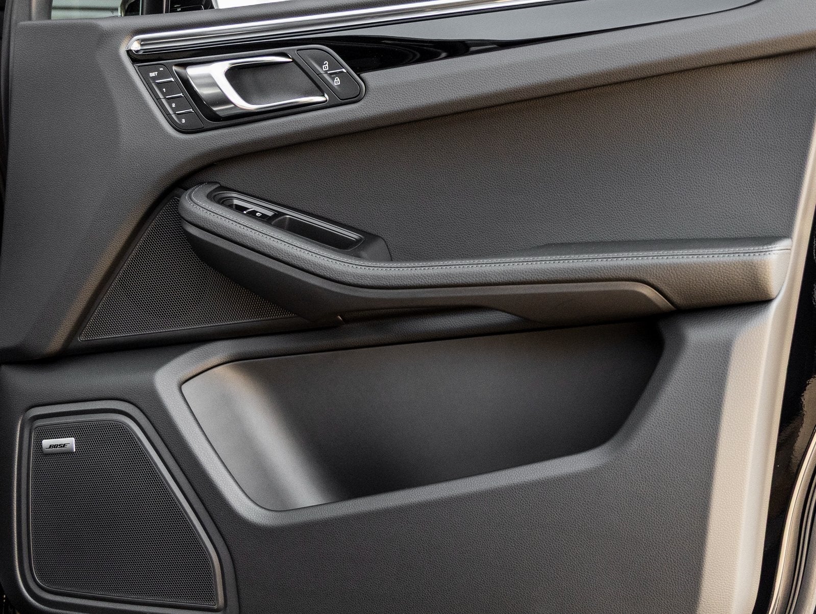 2025 Porsche Macan Macan