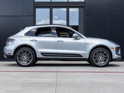 2026 Porsche Macan AWD