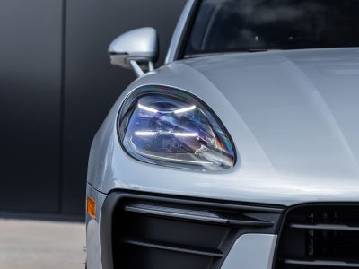 2026 Porsche Macan AWD