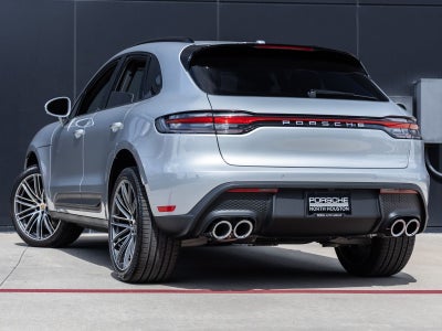 2026 Porsche Macan AWD