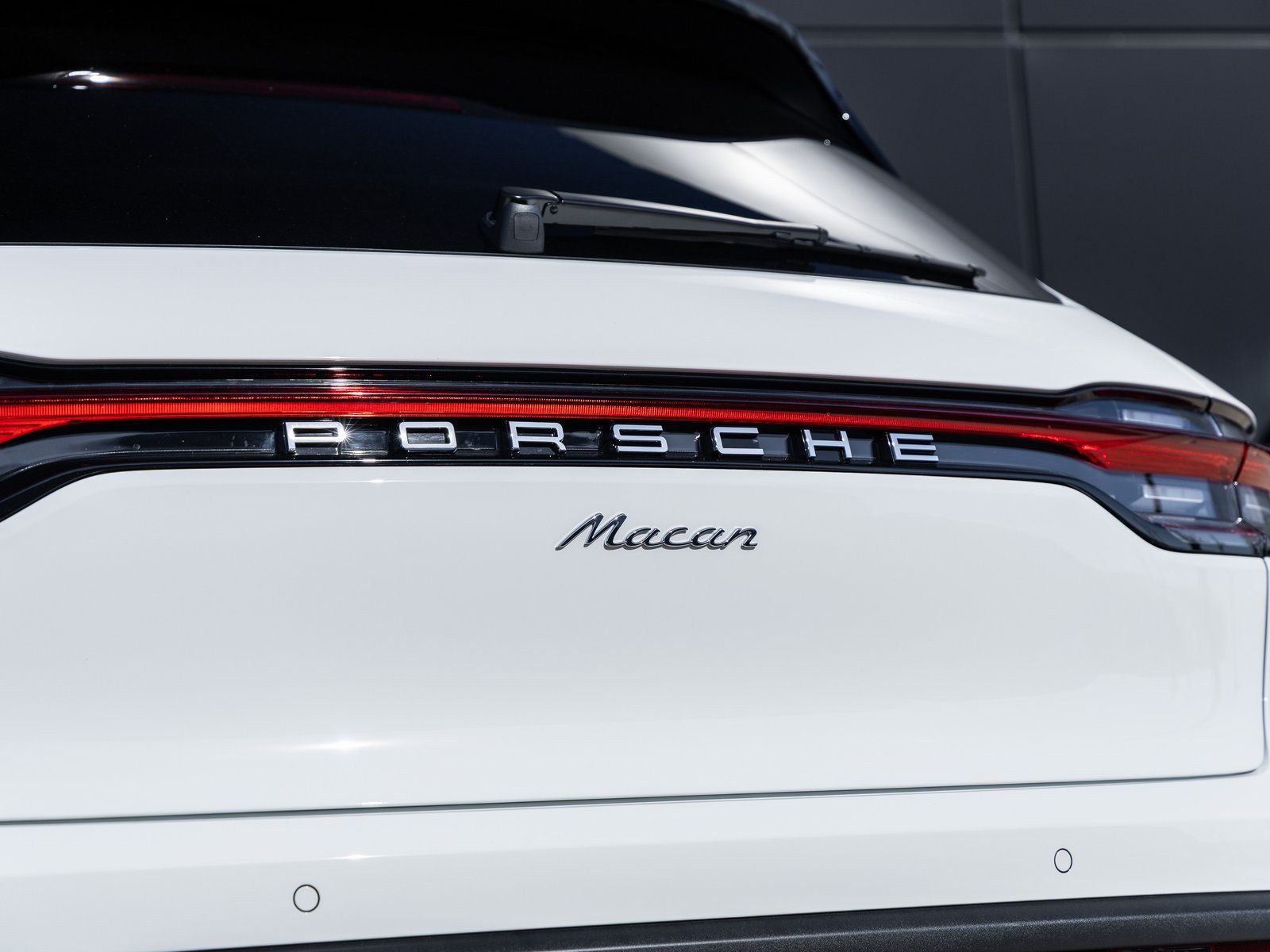 2026 Porsche Macan AWD
