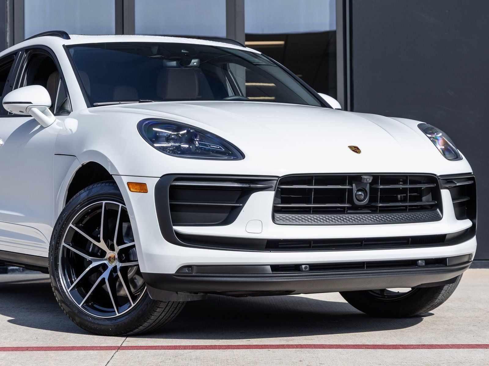 2026 Porsche Macan AWD