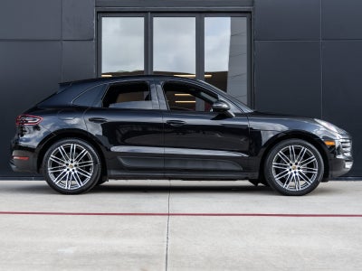 2018 Porsche Macan Macan Sport Edition