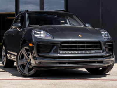 2022 Porsche Macan AWD