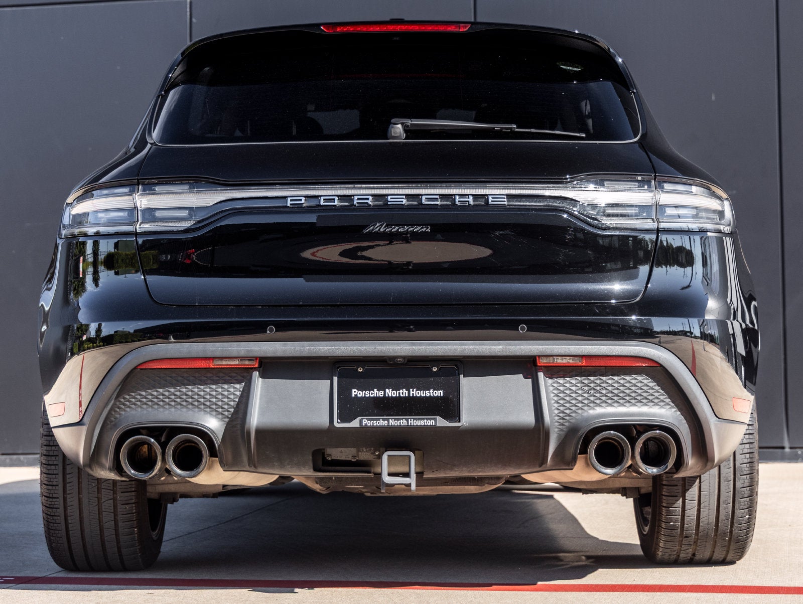 2023 Porsche Macan Base