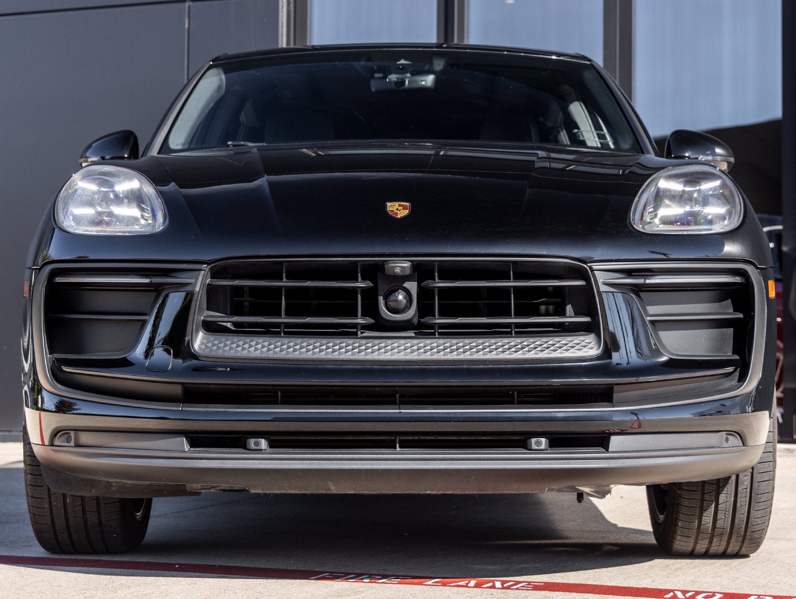 2023 Porsche Macan Base