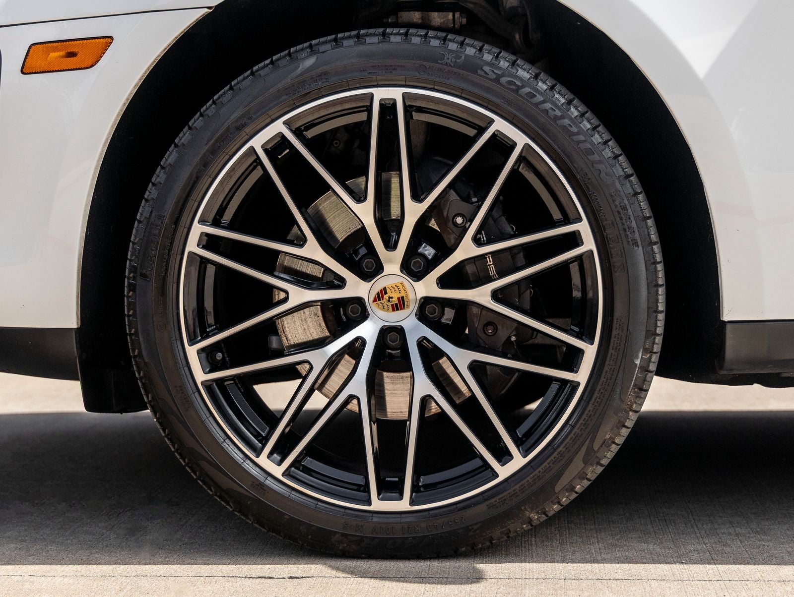 2024 Porsche Macan Macan (MY24)