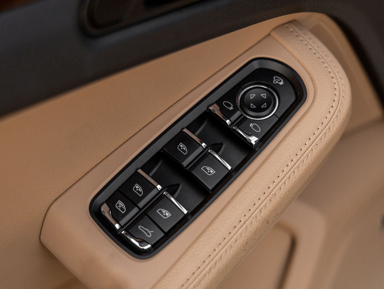 2024 Porsche Macan Macan (MY24)