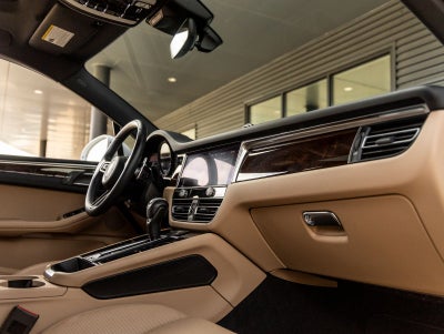 2024 Porsche Macan Macan (MY24)