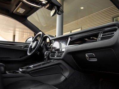 2024 Porsche Macan Macan (MY24)