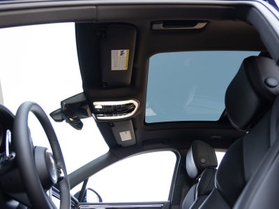 2025 Porsche Macan Macan