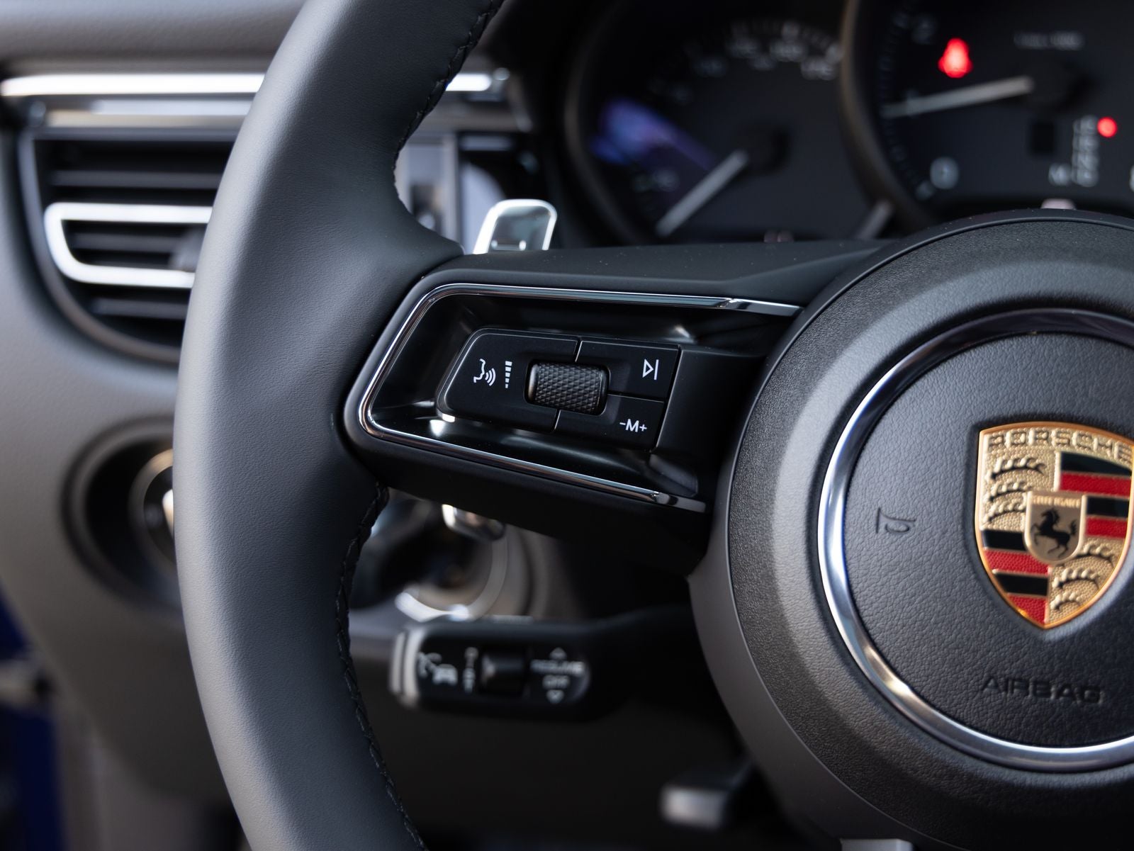 2025 Porsche Macan Macan