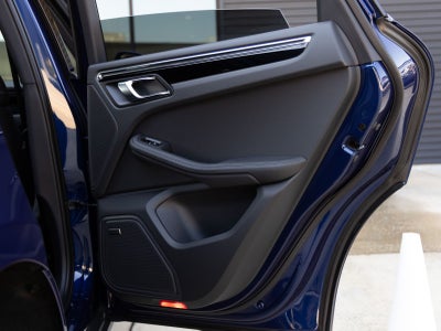 2025 Porsche Macan Macan