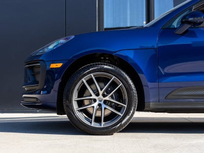 2026 Porsche Macan Macan