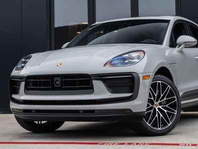 2026 Porsche Macan AWD