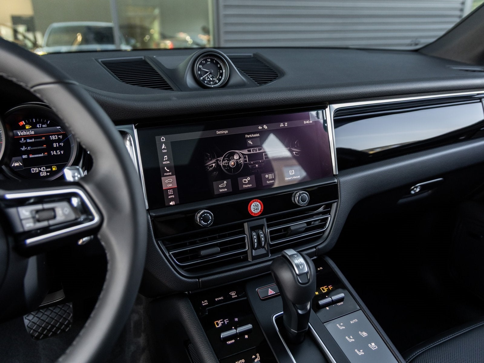 2026 Porsche Macan Macan