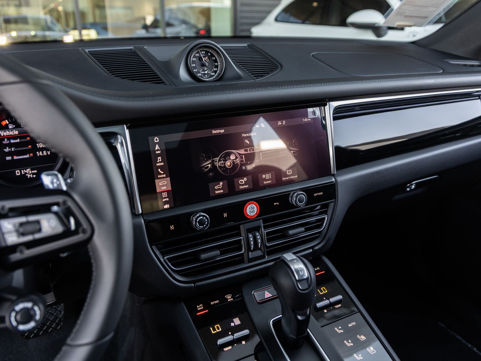 2026 Porsche Macan AWD