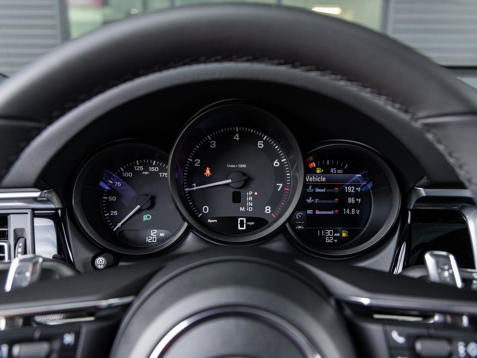2026 Porsche Macan Base