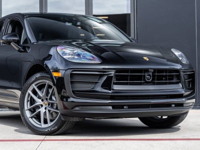 2026 Porsche Macan Base