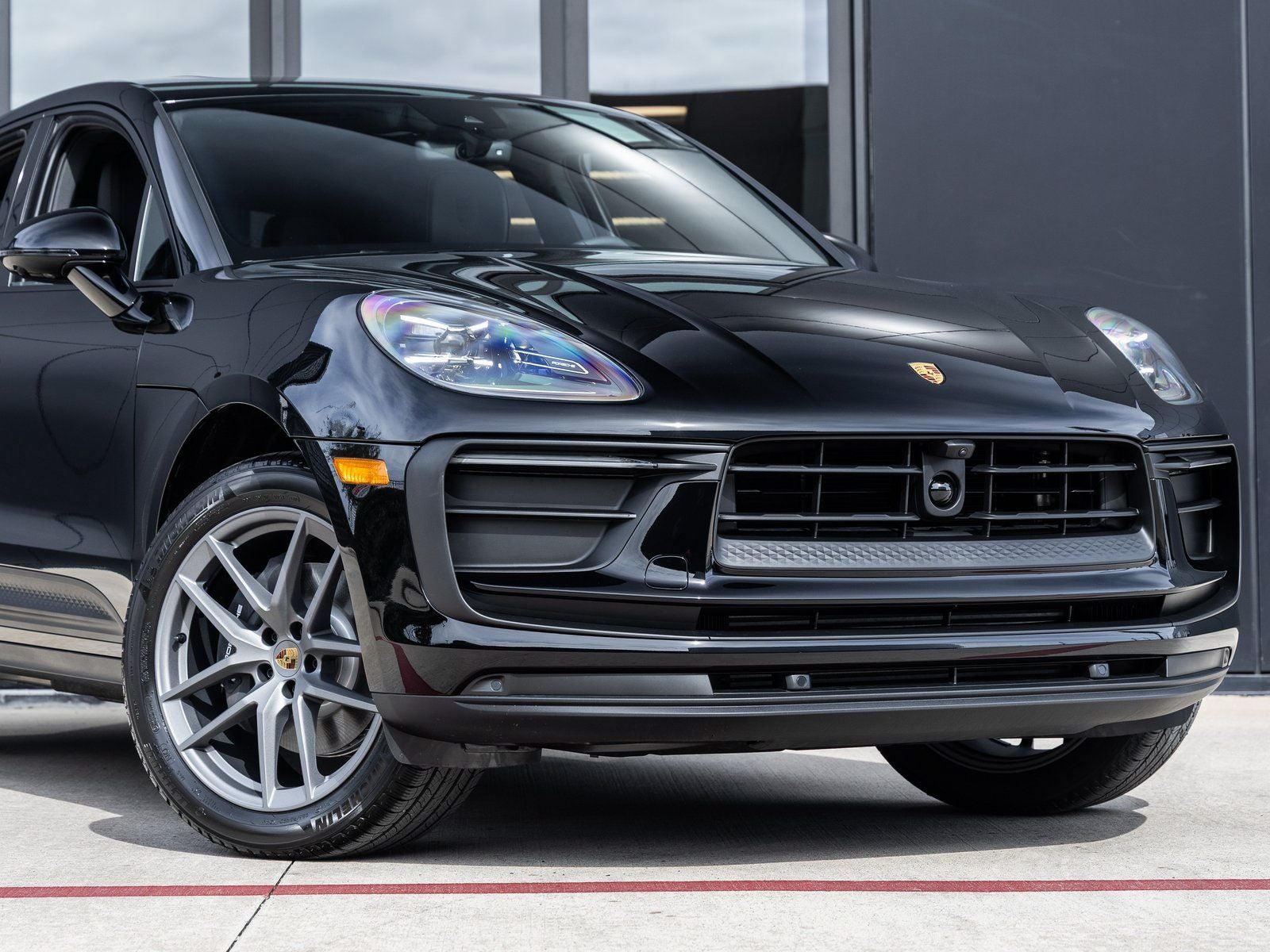 2026 Porsche Macan Base