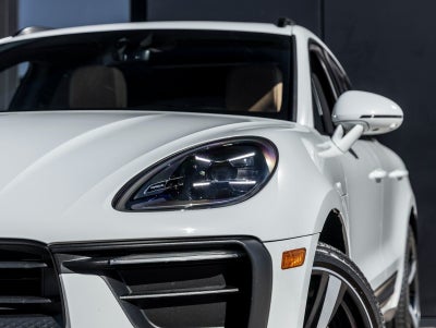 2023 Porsche Macan Macan (MY23)