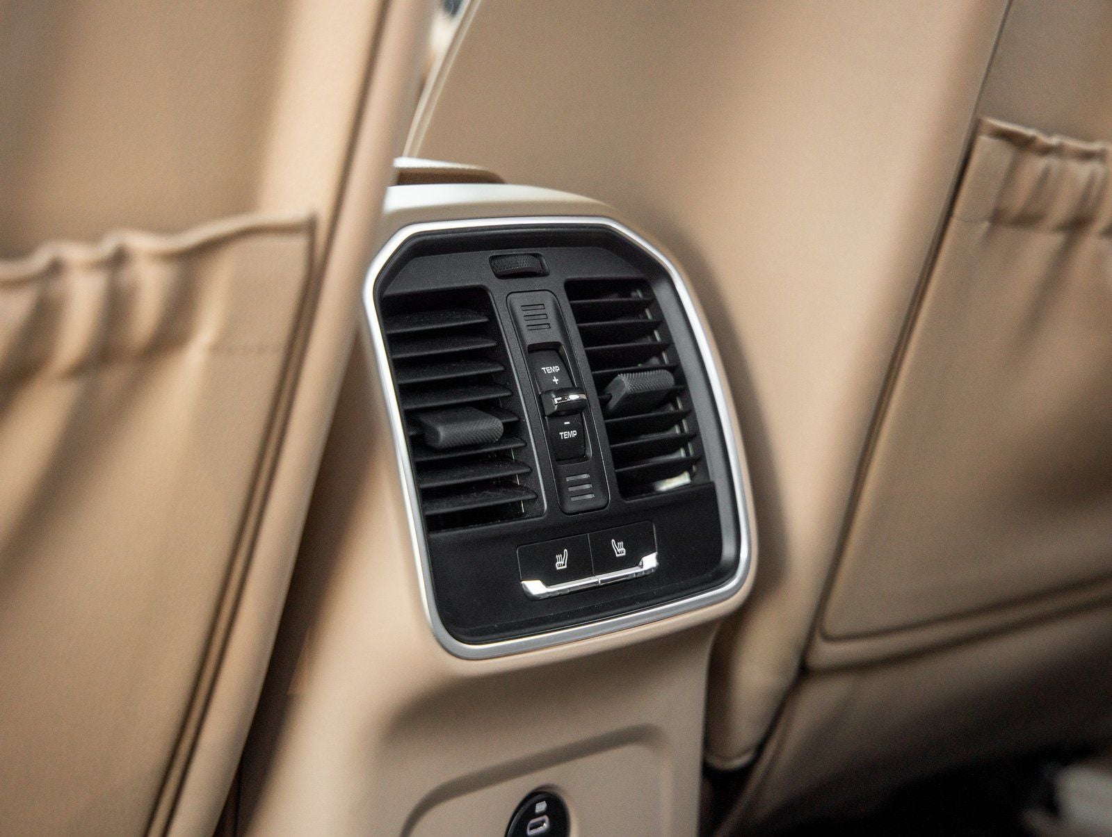 2023 Porsche Macan Macan (MY23)