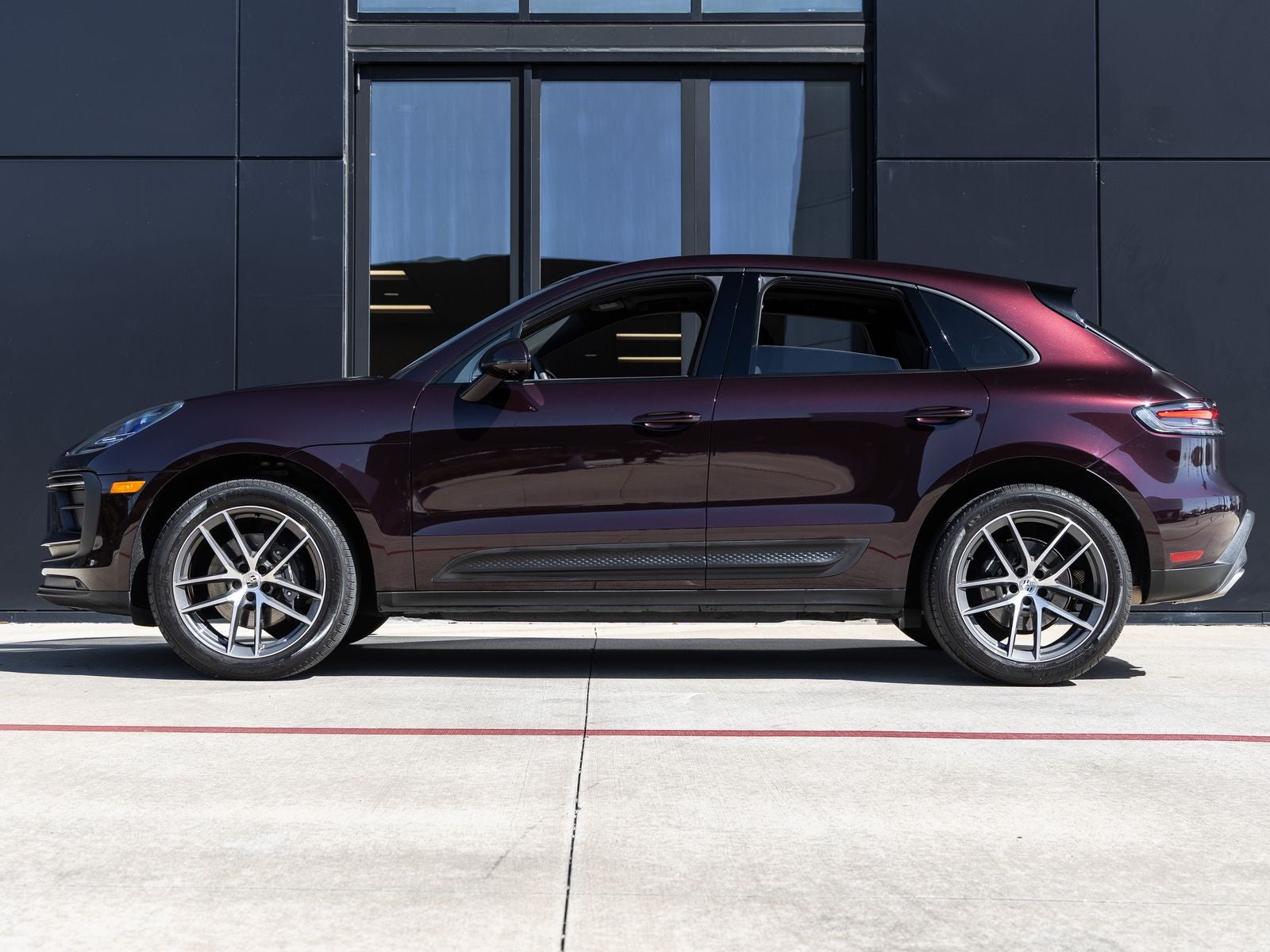 2023 Porsche Macan Macan (MY23)